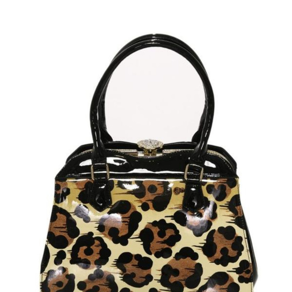 Hearts and Roses Handbag - Picture 2 of 8